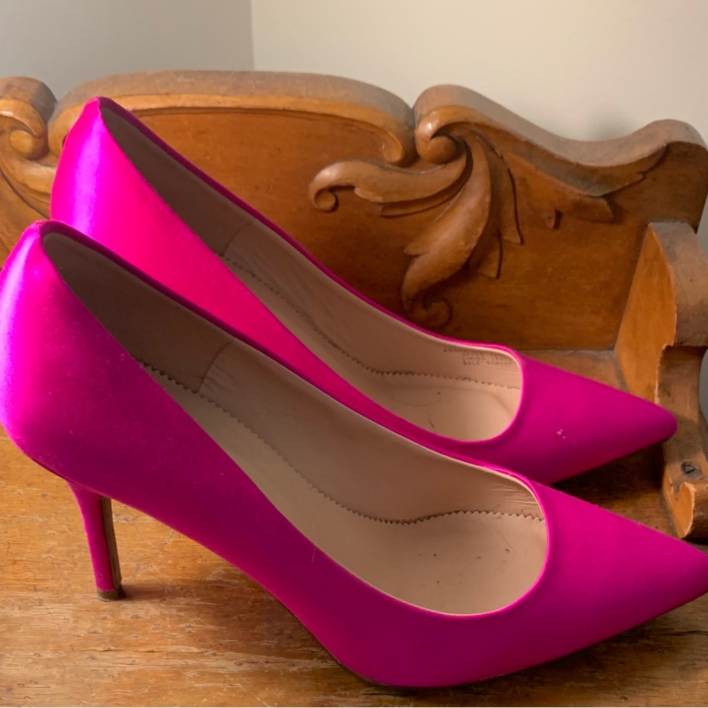 Winter 2021 fuchsia glitter stilettos